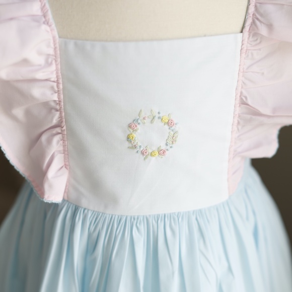 Pinafore Dress Aqua Blue Pink Hand Embroidered Boutique tea Party Size 5 NWOT - Picture 2 of 6